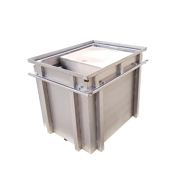 What color should the secondary distribution box on the construction site be 