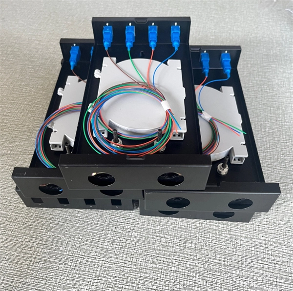 El Salvador s electrical distribution box size expansion and contraction issue